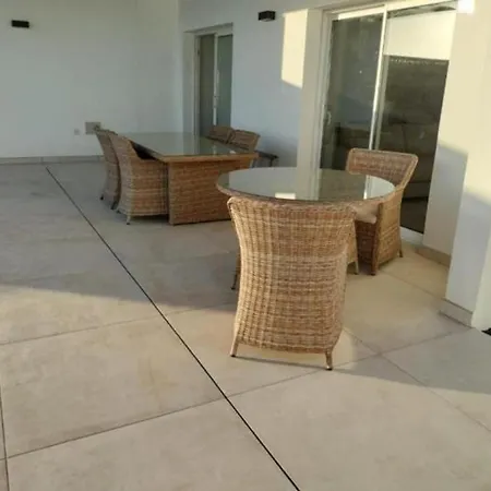 Frente Al Mar En Con Piscina Y Aparcamiento - Es-175-43 Villa *